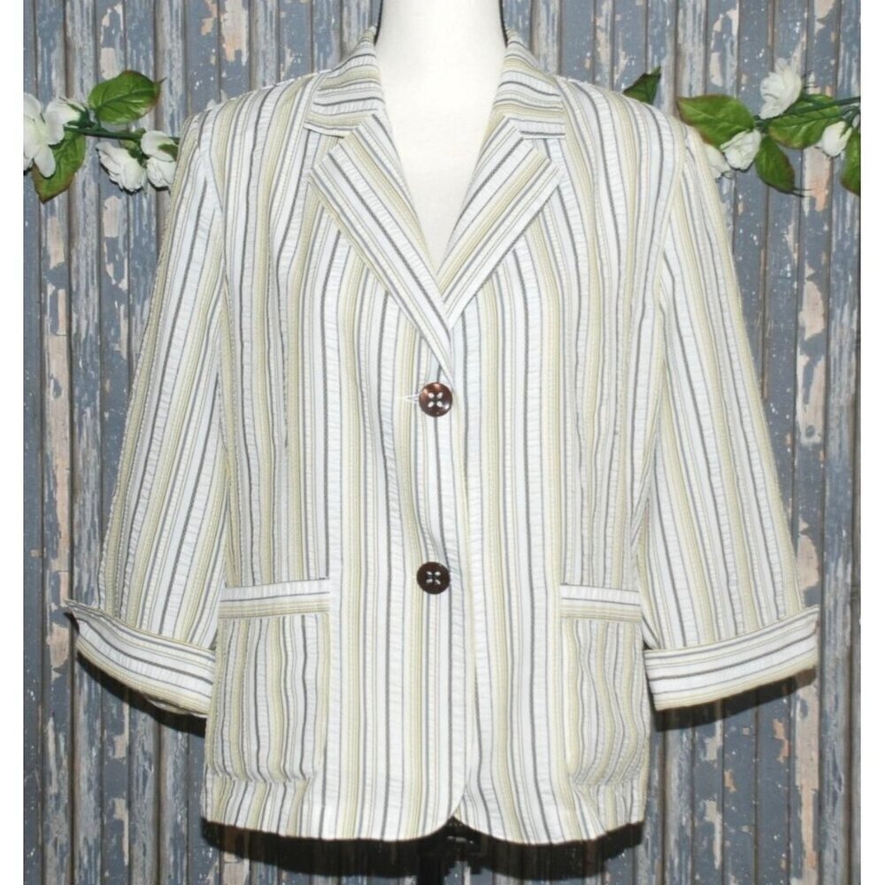 TanJay Ladies White Striped Double Button Jacket 14 Pockets 3/4 Cuffed Sleeves